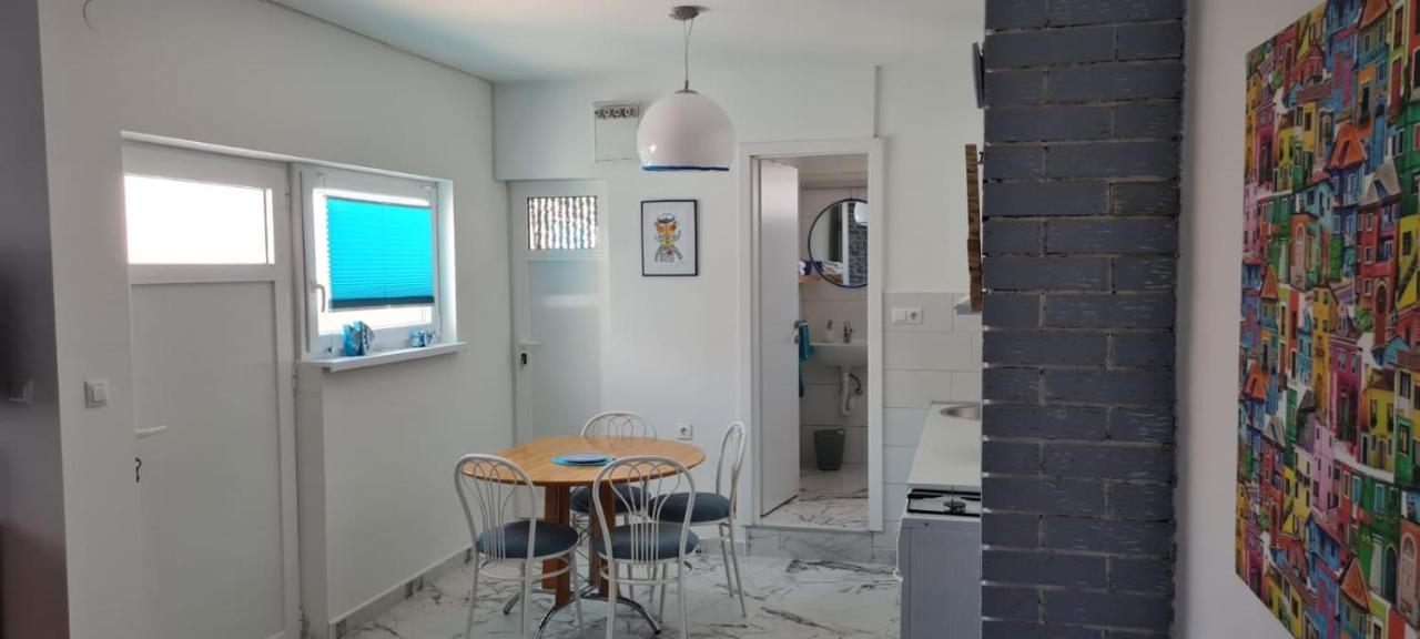 Apartmani Centar Seline Paklenica Ngoại thất bức ảnh