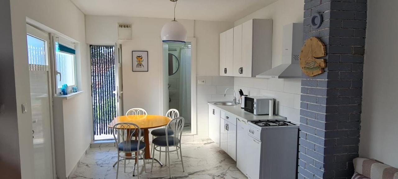 Apartmani Centar Seline Paklenica Ngoại thất bức ảnh